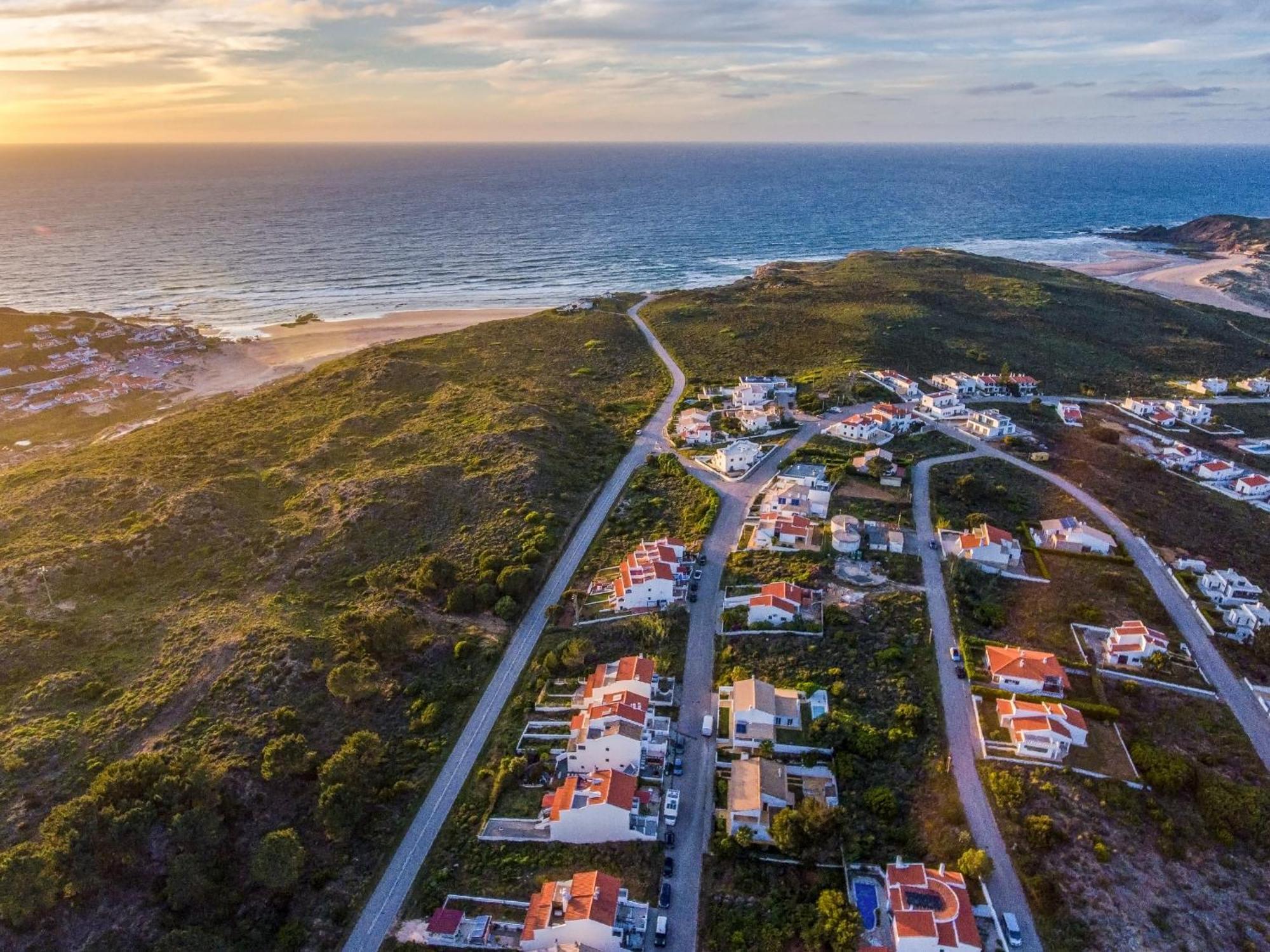Beach House Clerigo - 2 Unique Apartments Aljezur Dış mekan fotoğraf